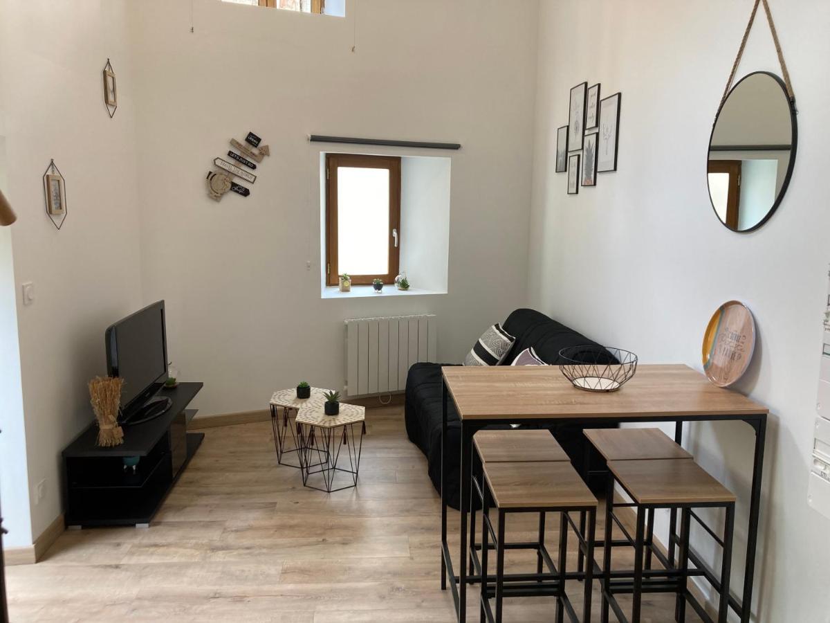Appartement Au Coeur D'Espalion La Cabane Du Lot Exterior foto